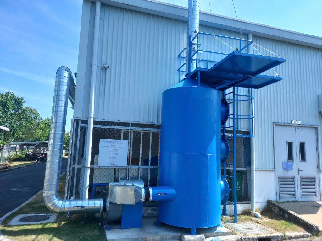 Xử lý khí thải bằng tháp hấp thụ Cyclone